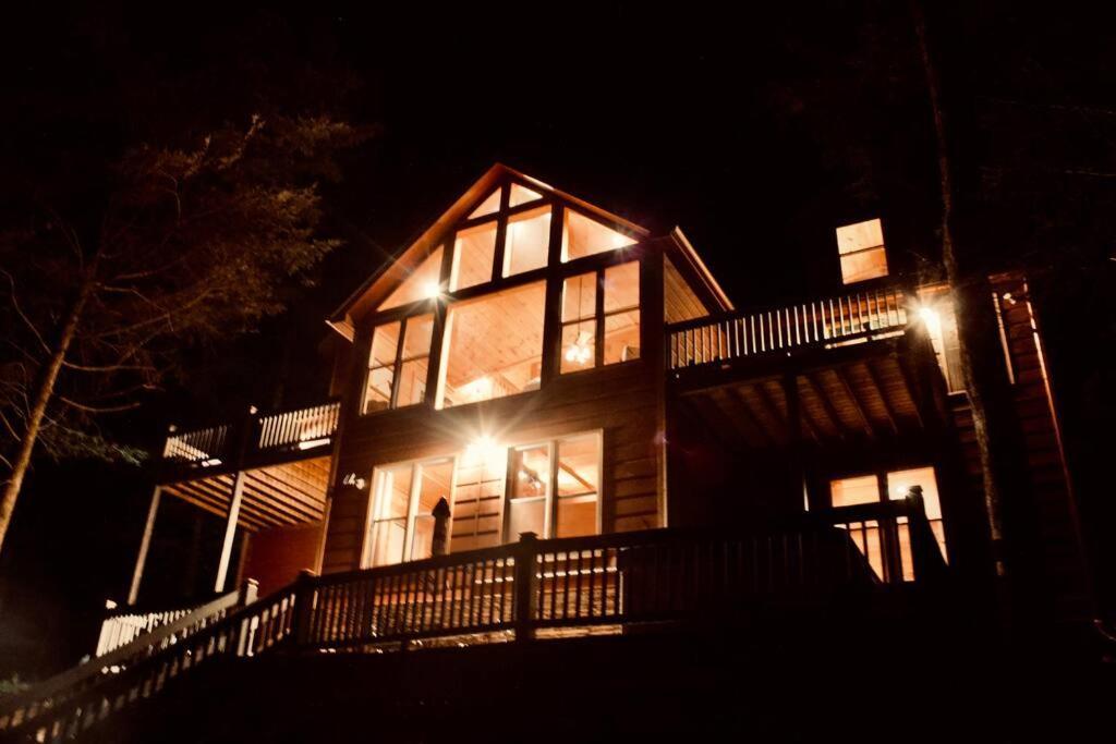 Private Creekside Cabin+Hot Tub,Pool Table, & Pets 엘리제이 외부 사진